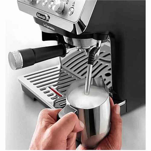 ������ ������ ����� Delonghi La Specialista Arte EC9155.MB �� �����