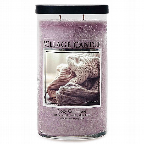 נר ריחני Village Candle Cozy Cashmere - גודל (L) נר ריחני Village Candle Cozy Cashmere - גודל (L)